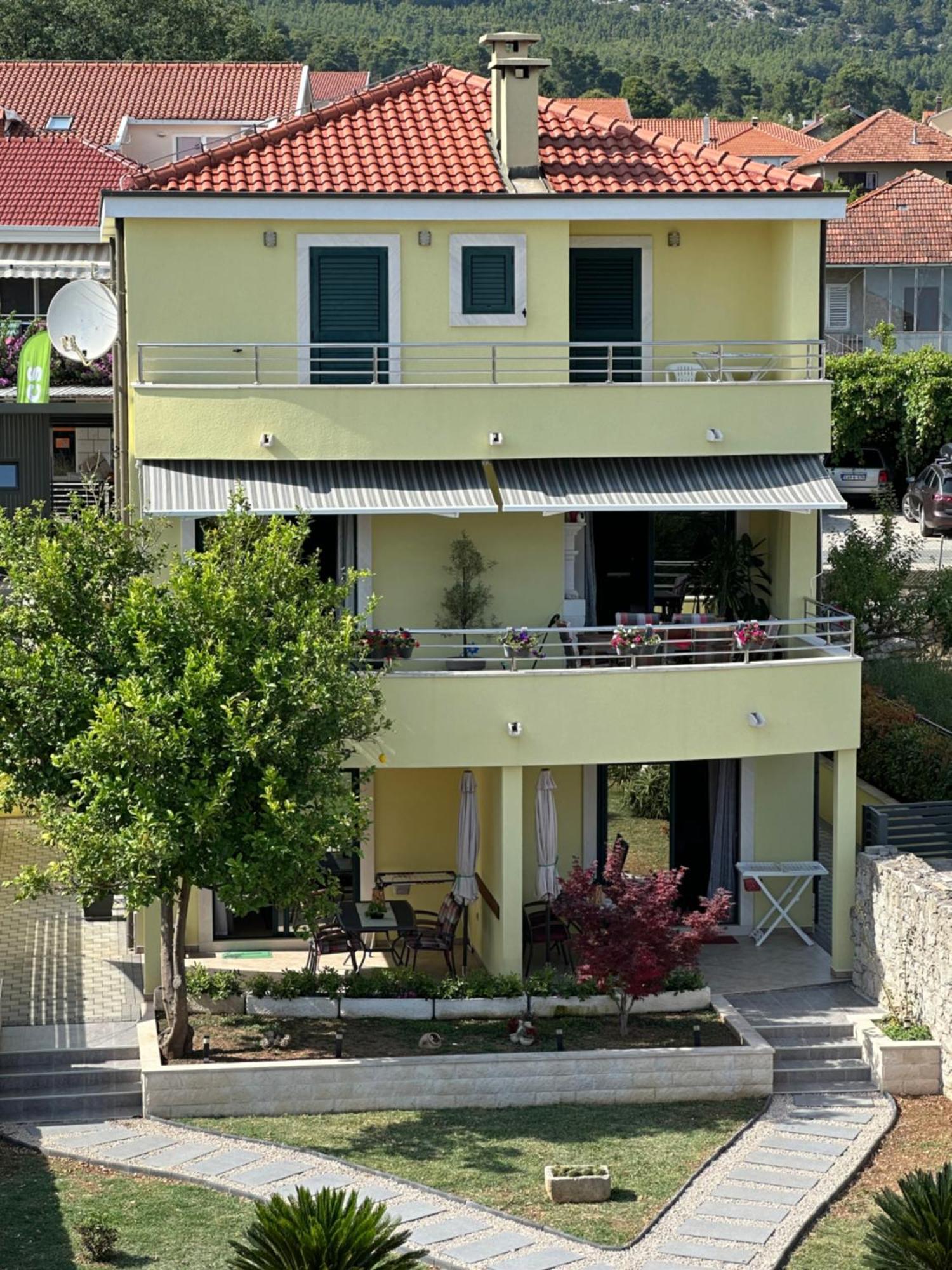 Apartmani Dora I Kati أوروبيتش المظهر الخارجي الصورة
