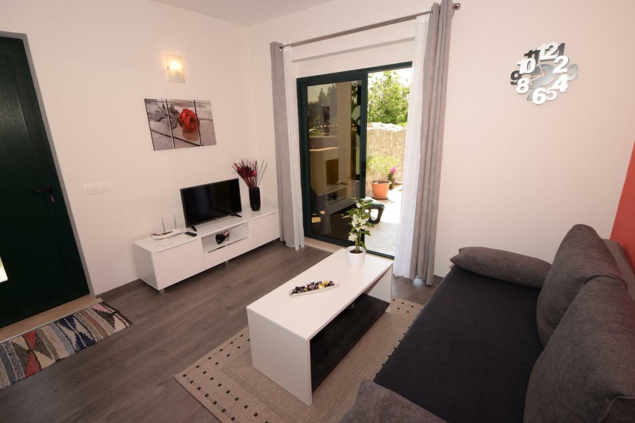 Apartmani Dora I Kati أوروبيتش المظهر الخارجي الصورة