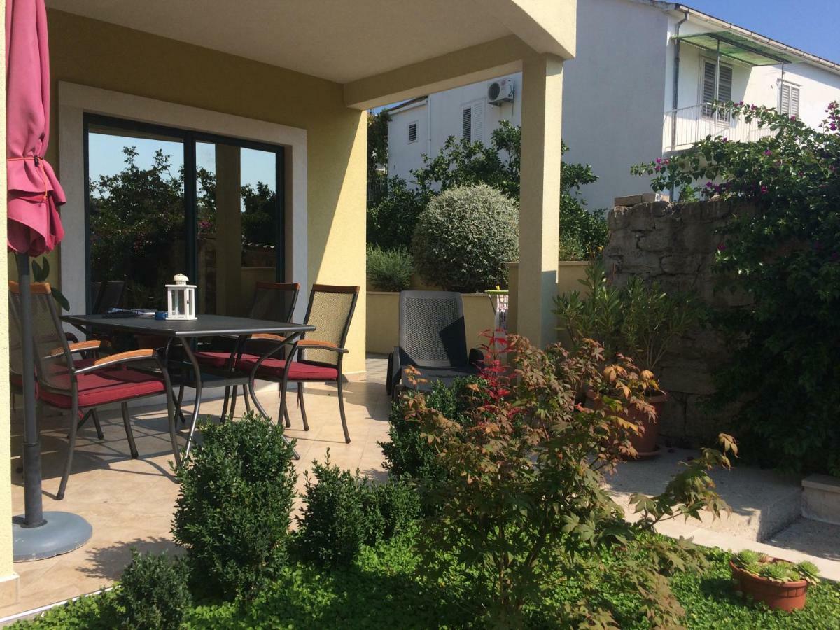 Apartmani Dora I Kati أوروبيتش المظهر الخارجي الصورة