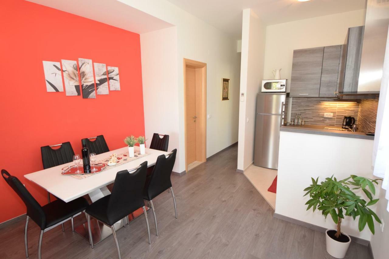Apartmani Dora I Kati أوروبيتش المظهر الخارجي الصورة