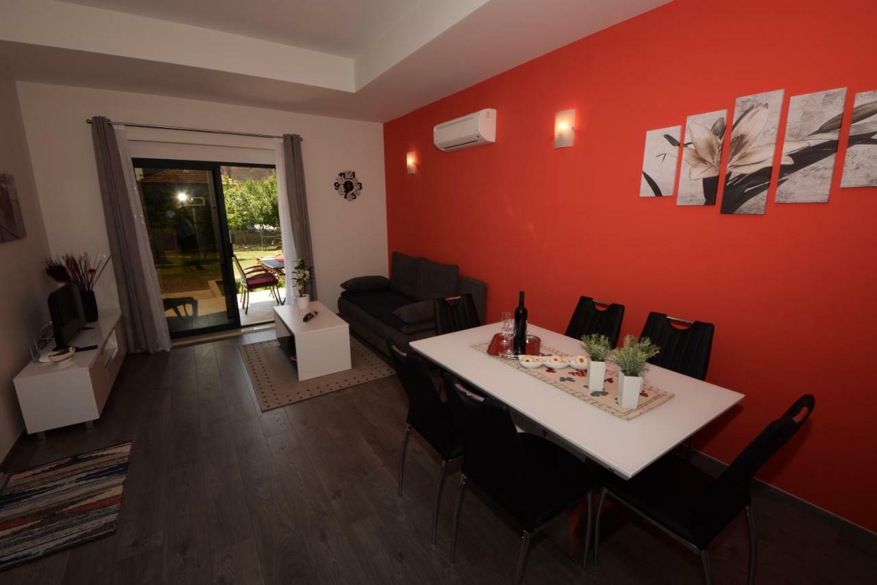 Apartmani Dora I Kati أوروبيتش المظهر الخارجي الصورة