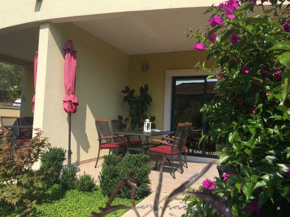 Apartmani Dora I Kati أوروبيتش المظهر الخارجي الصورة